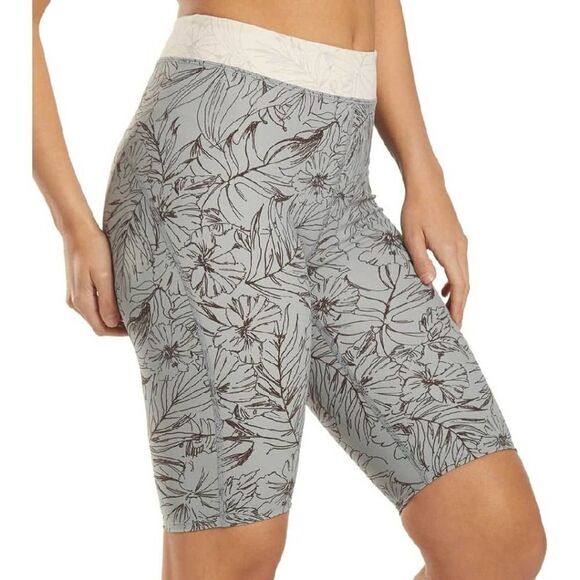 Free People High Rise Long Biker Shorts Floral Print Grey Size XS Yoga - Picture 6 of 7